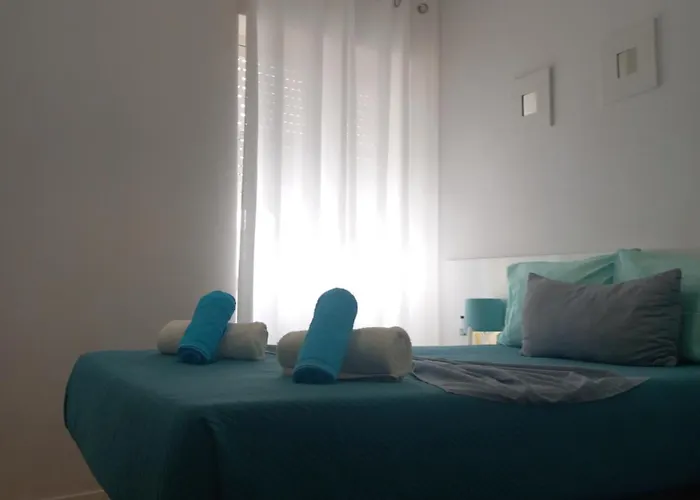 Lila's House Homestay Peniche